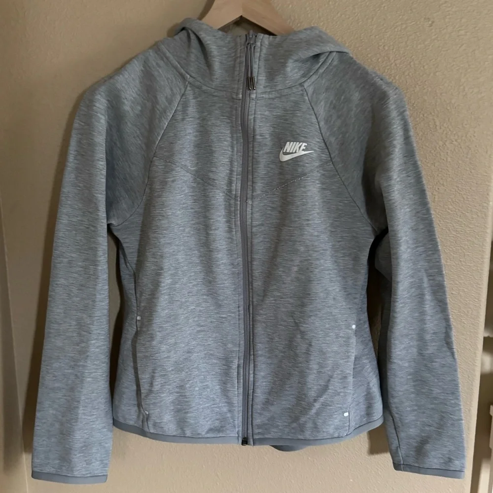 Nike Sportswear Tech Fleece Windrunner Full Zip Hooded Jacket Women’s size small